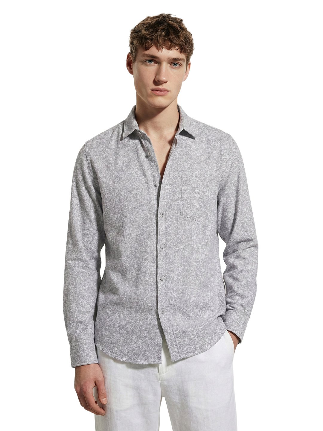 Men Slim Fit Solid Cutaway Collar Casual Shirt