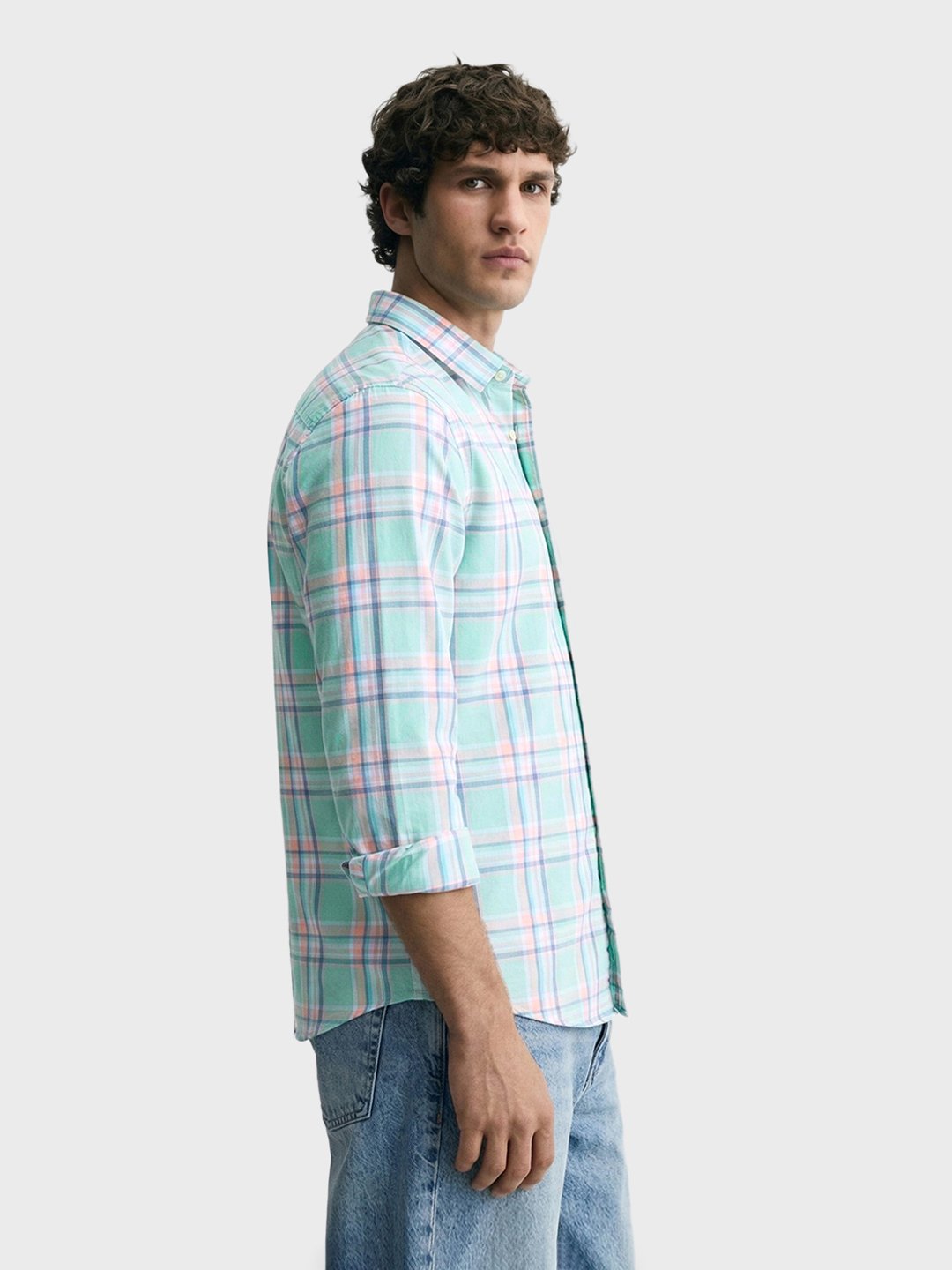 Men Slim Fit Checked Cutaway Collar Casual Shirt
