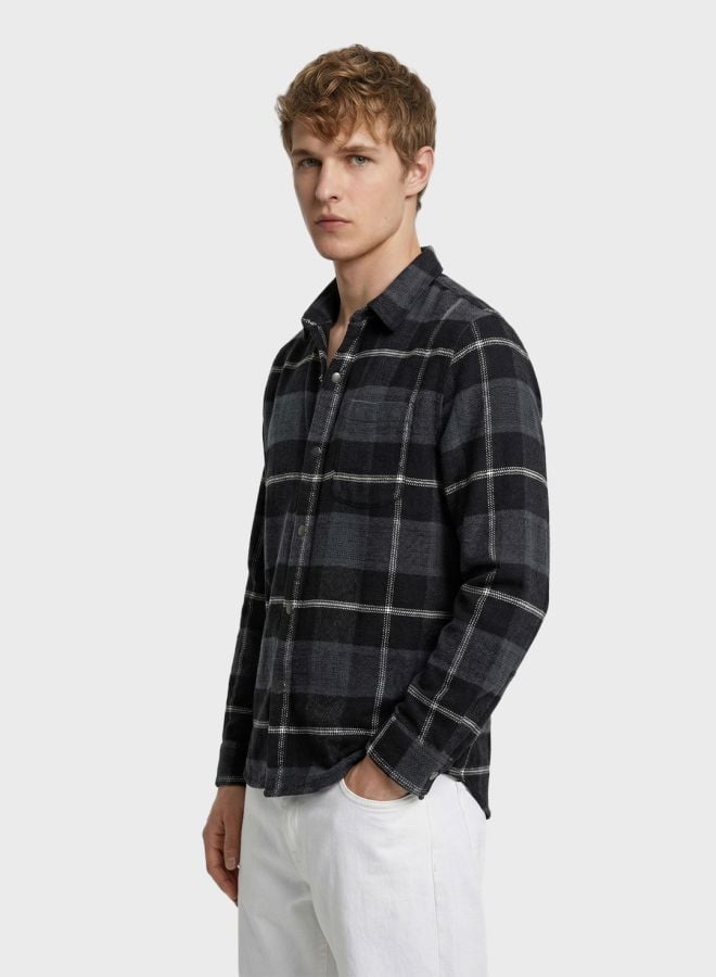 Men Regular Fit Checked Cutaway Collar Casual Overshirt