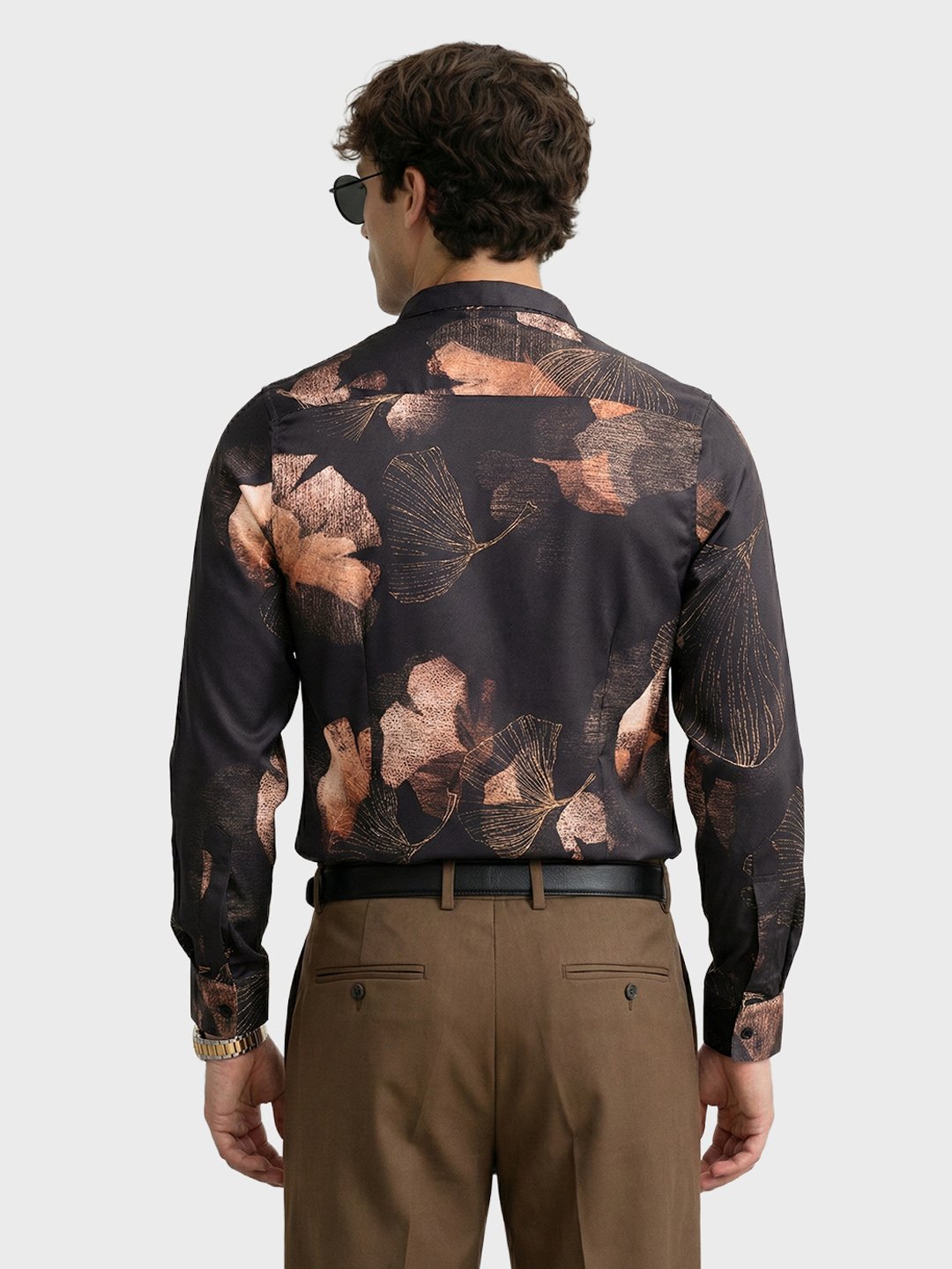 Men Slim Fit Printed Cutaway Collar Party Shirt
