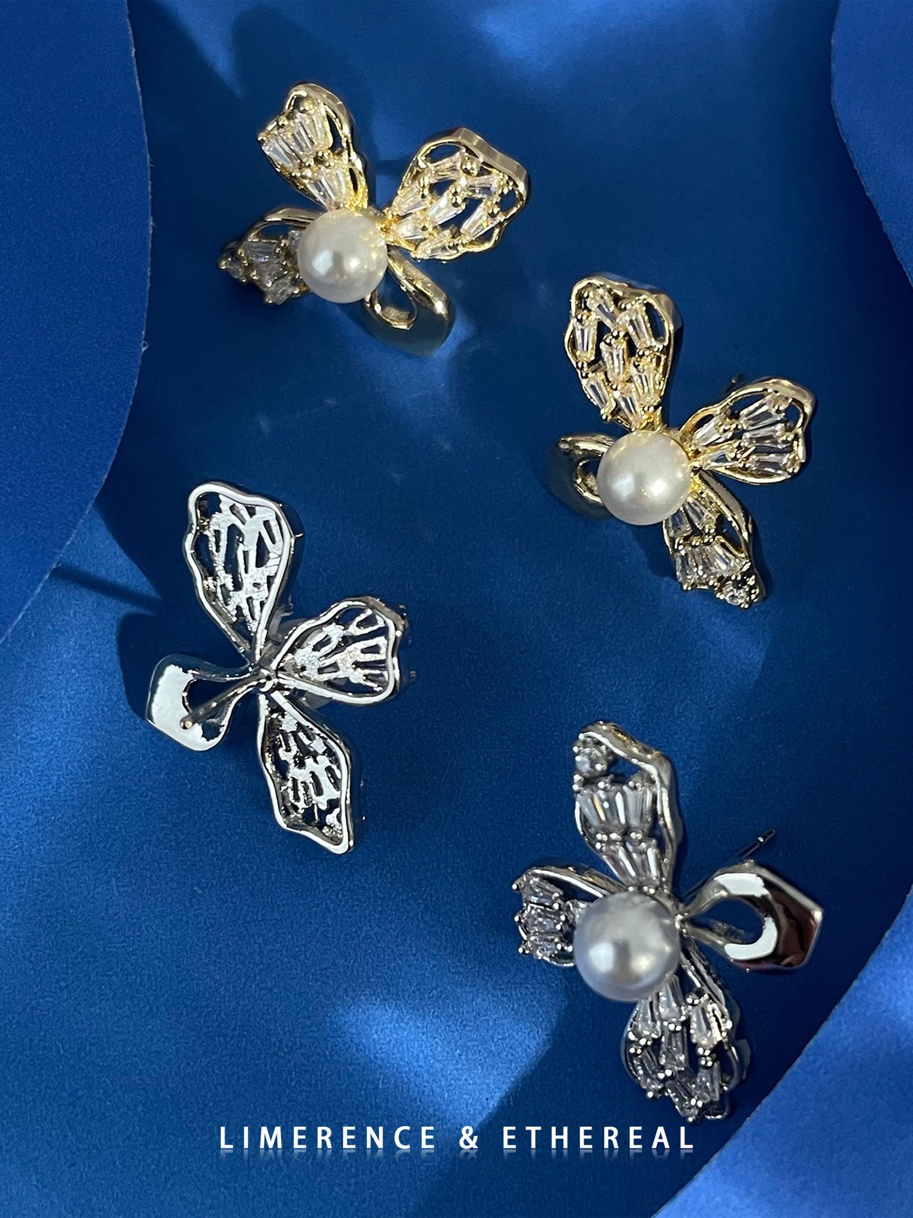 Faux Pearl Flower Stud Earrings