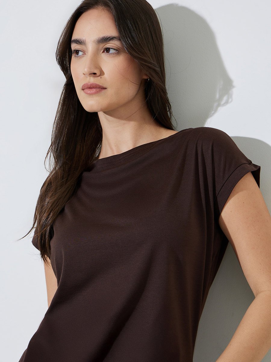 Brown Solid Boat Neck Knitted T-Shirt