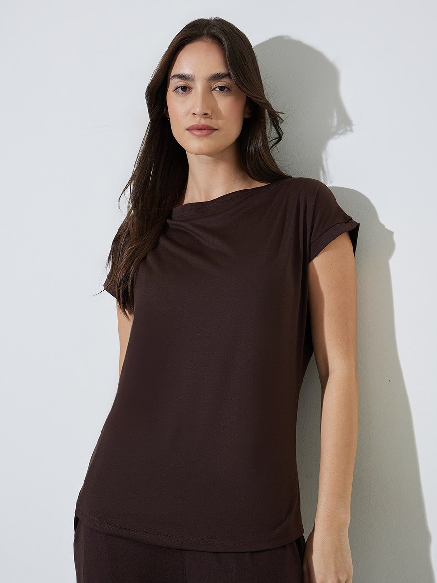 Brown Solid Boat Neck Knitted T-Shirt