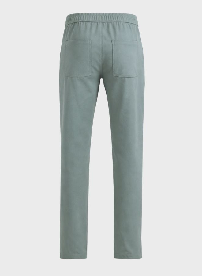 Men Slim Fit Solid Cargo