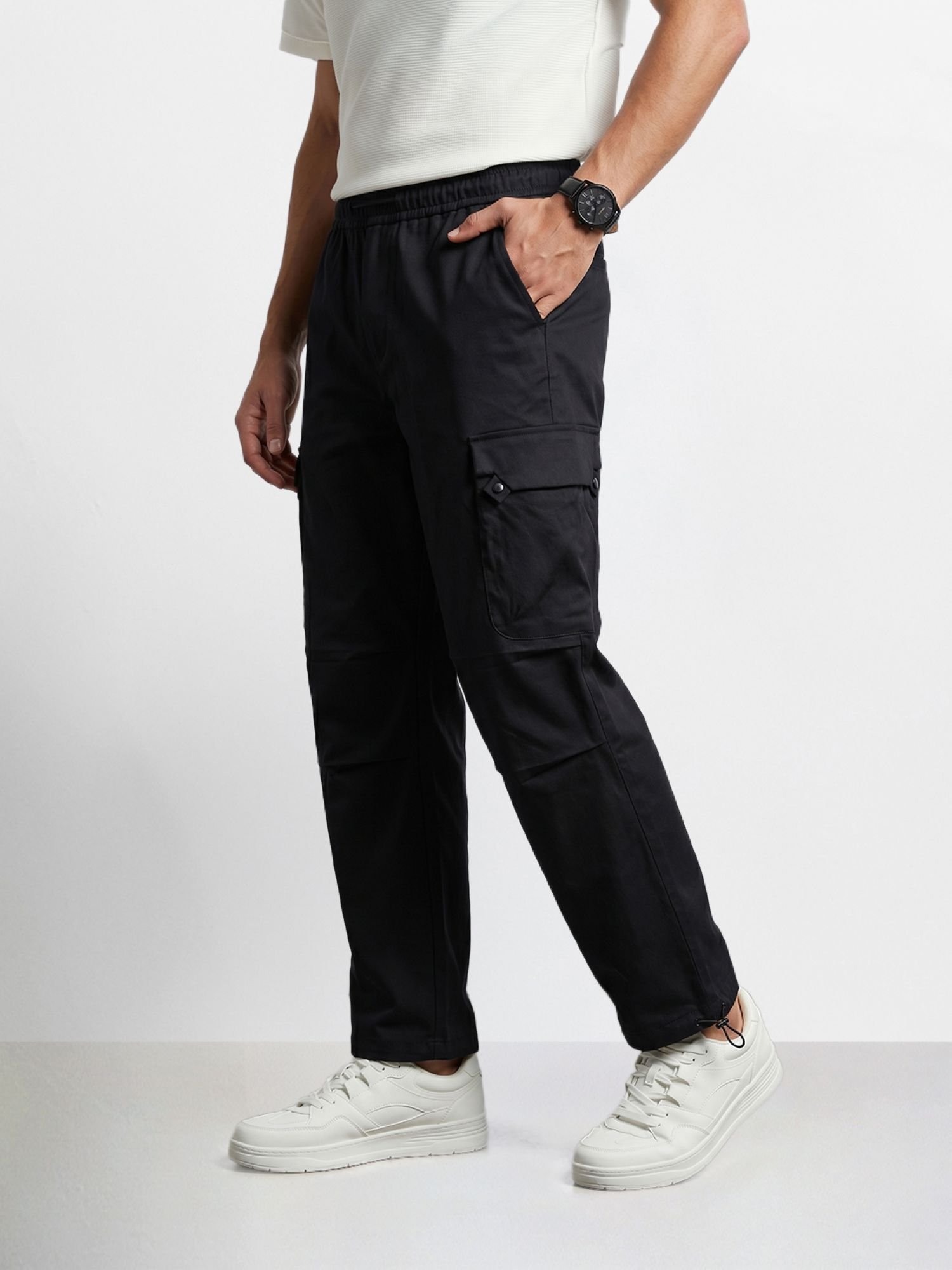 Men Relaxed Fit Solid Cargo Joggers