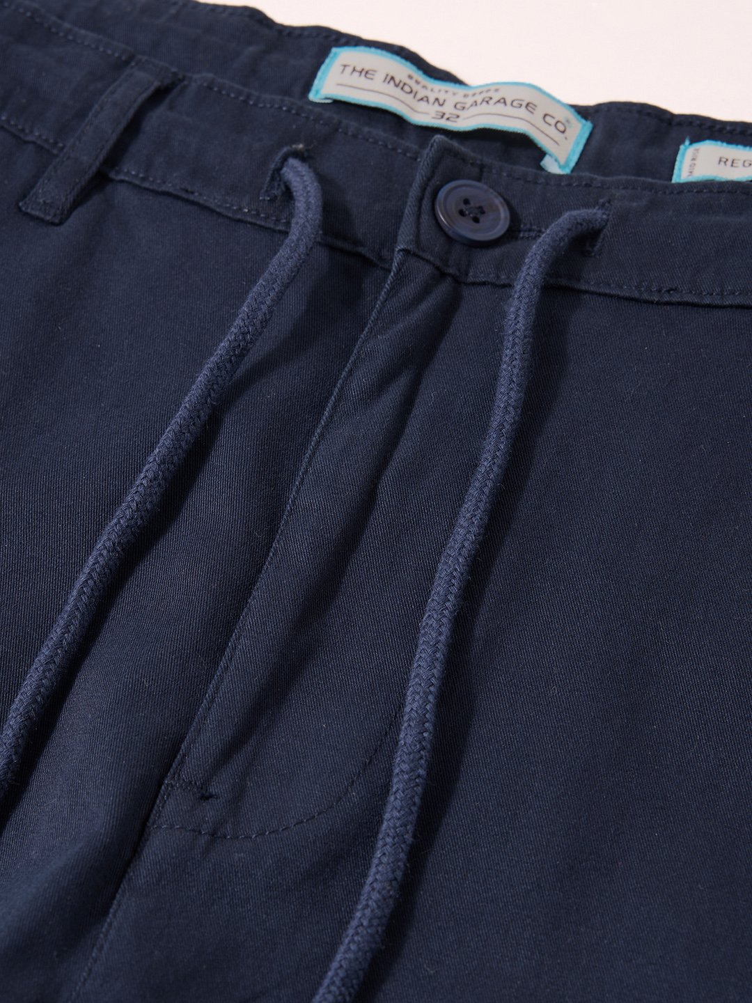 Men Regular Fit Solid Cargo Joggers
