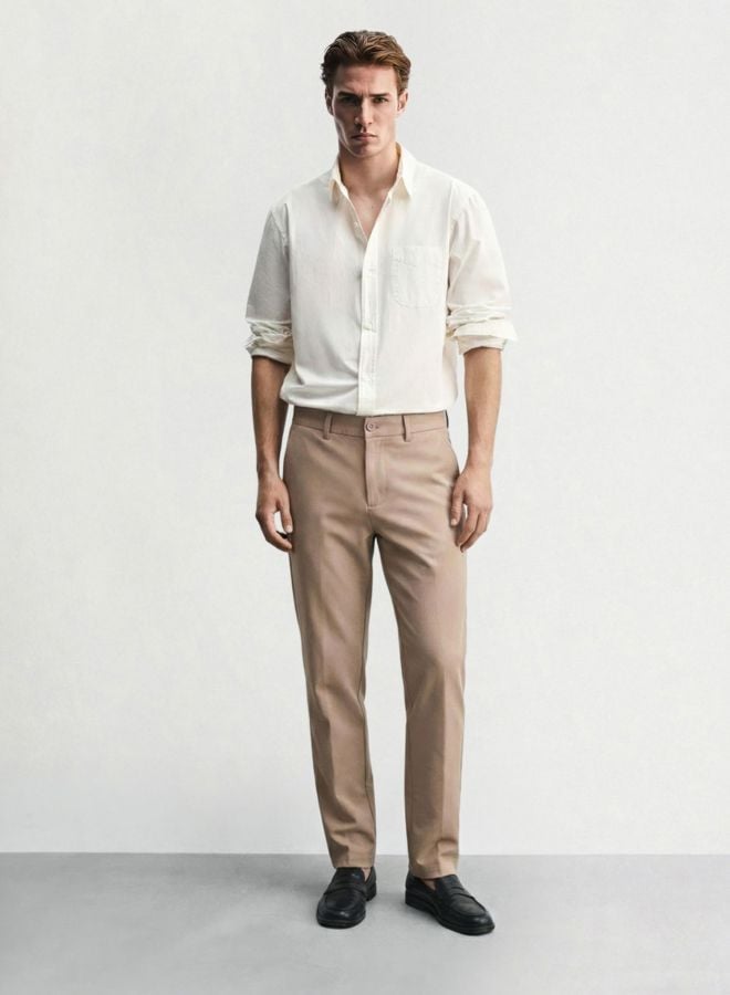بنطال تشينو سادة بقصة ضيقة