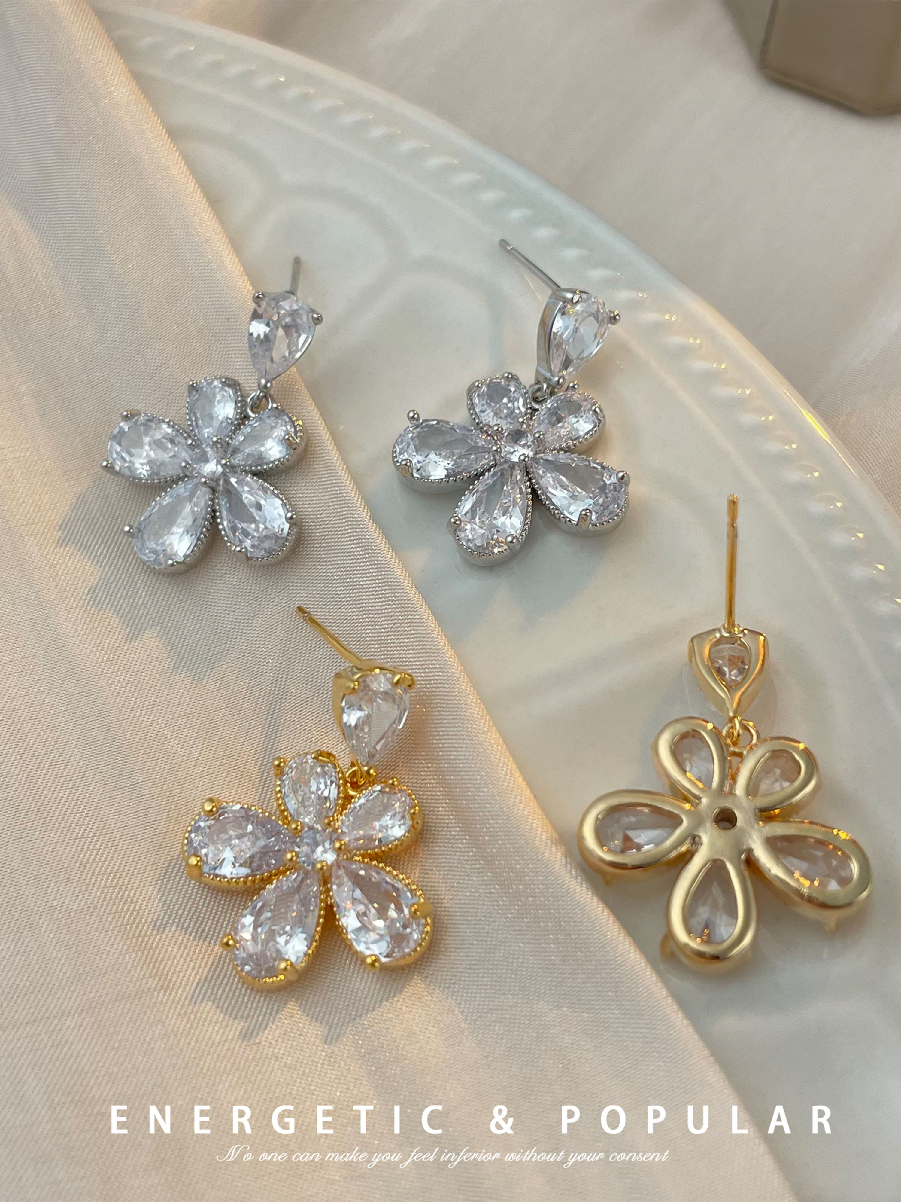 Flower Dangle Earrings