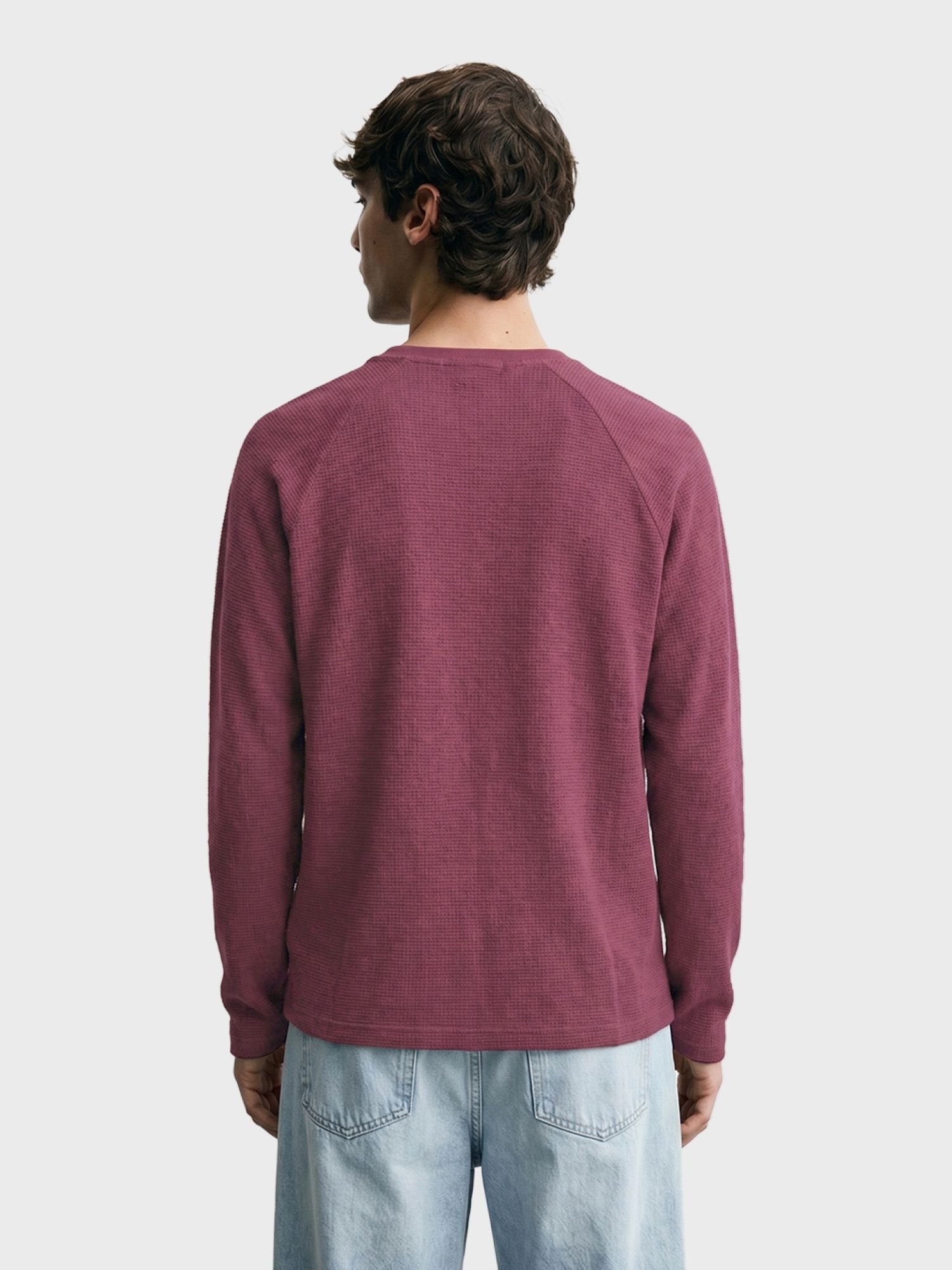 Men Regular Fit Solid Henley Neck T-Shirt