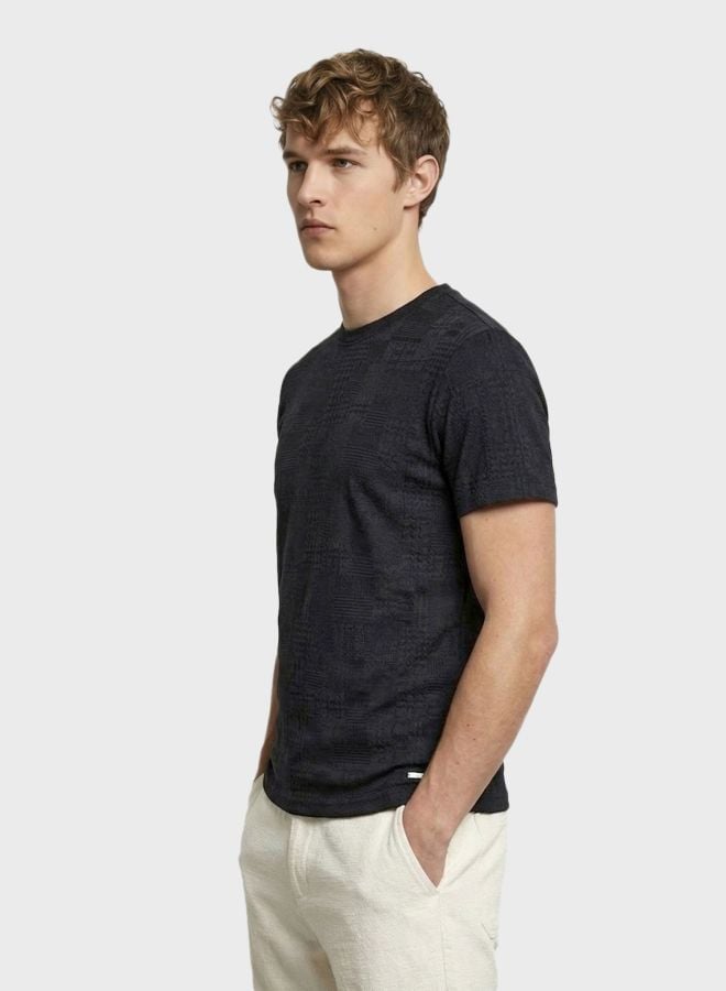 Men Slim Fit Textured Crew Neck T-Shirt
