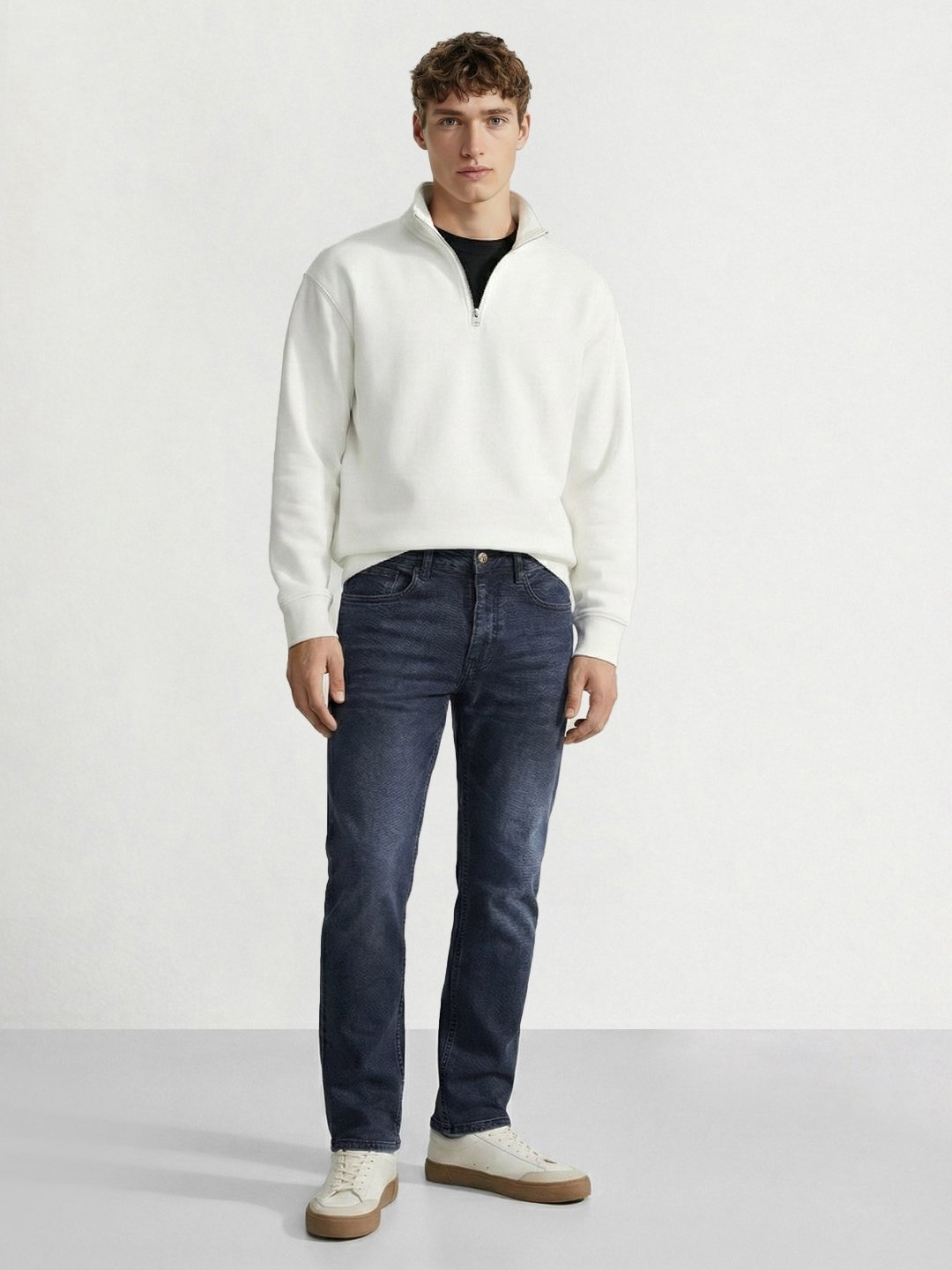 Men Slim Fit Solid Jeans