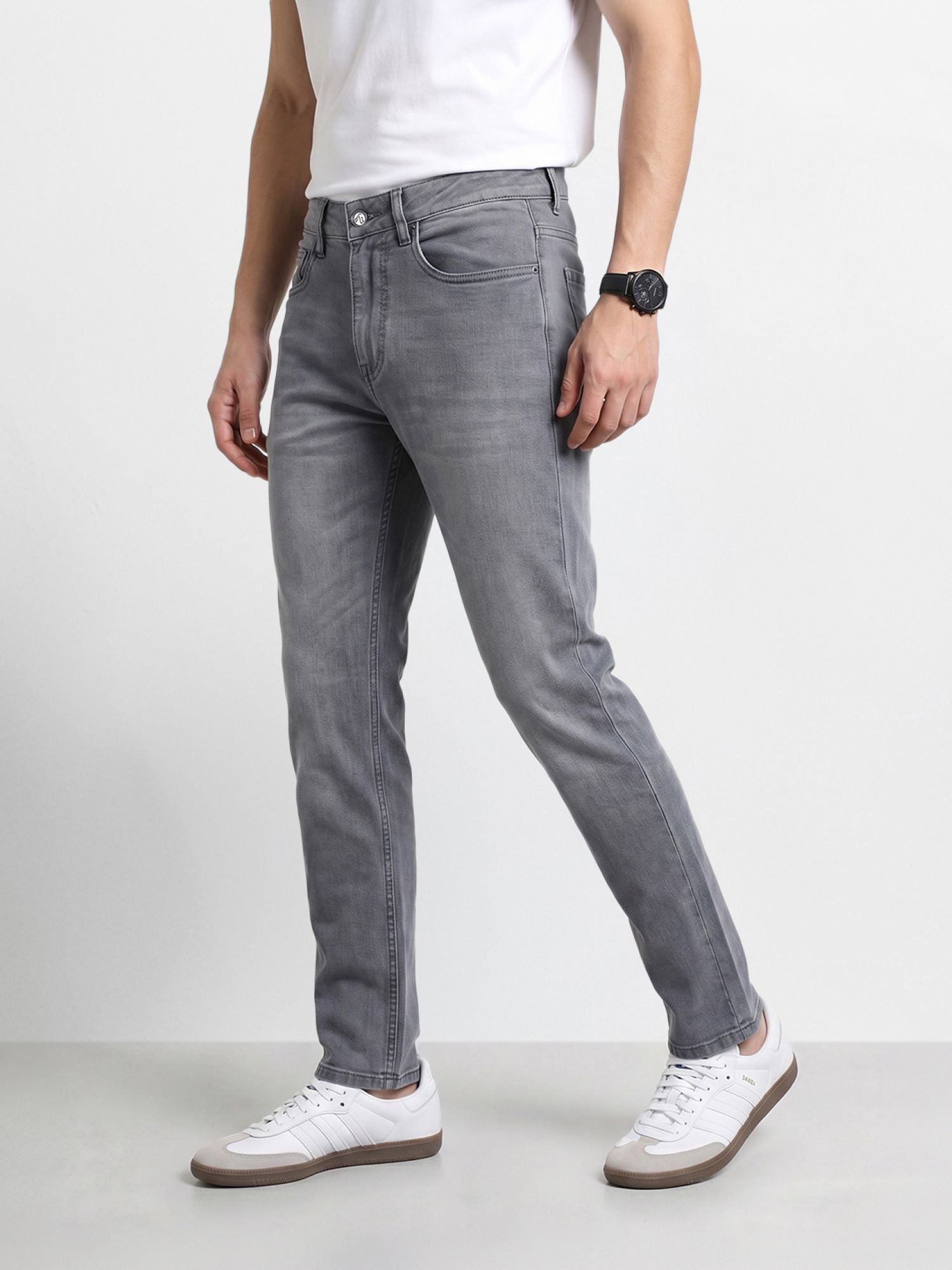 Men Slim Fit Solid Jeans
