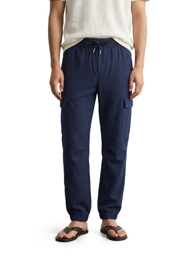 Men Relaxed Fit Solid Mid-Rise Cuffed Joggers