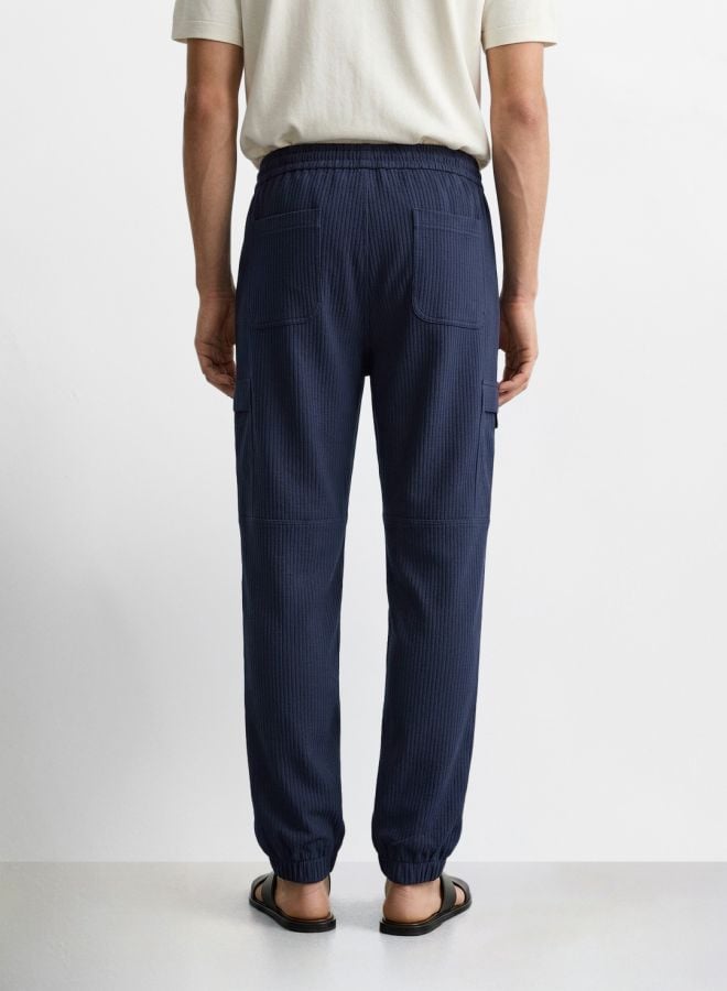 Men Relaxed Fit Solid Mid-Rise Cuffed Joggers