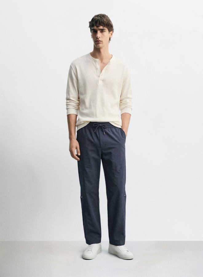 Men Relaxed Fit Solid Mid-Rise Joggers