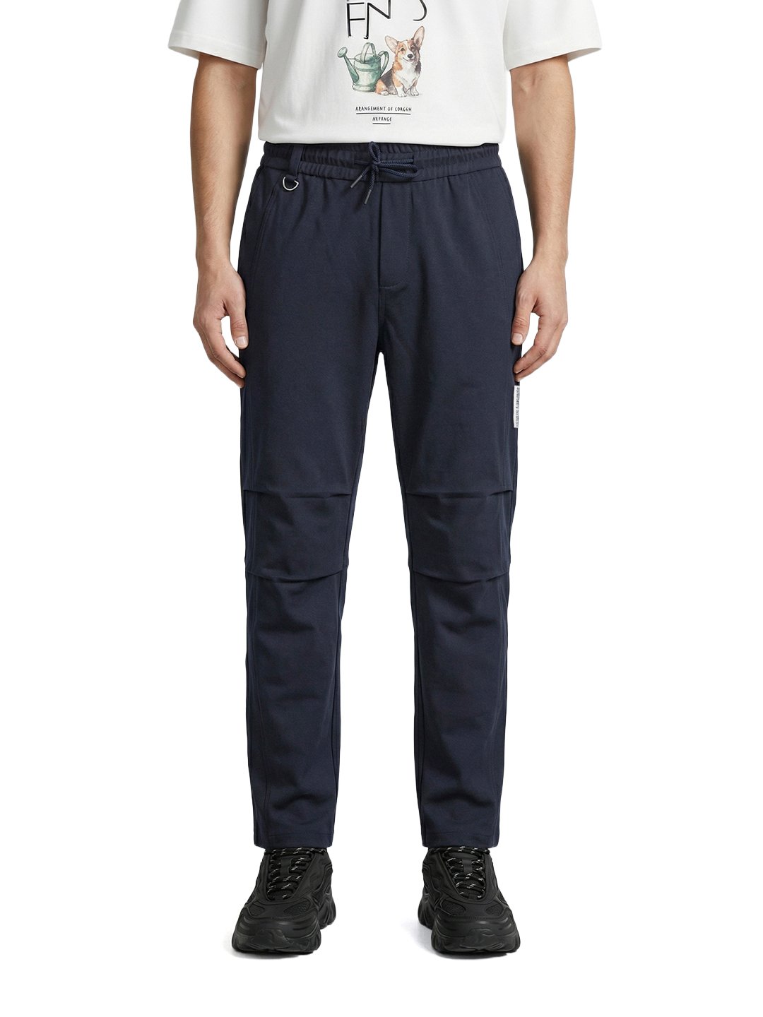 Men Relaxed Fit Solid Mid-Rise Parachute Joggers