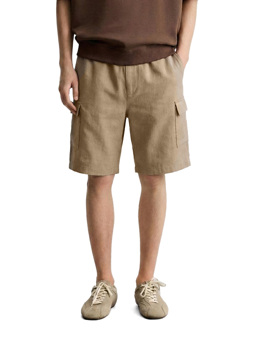 Men Relaxed Fit Solid Mid-Rise Cargo Shorts