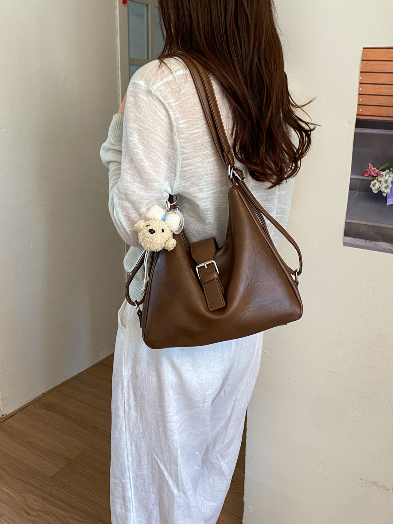 شنطة كتف سادة ودلاية قطيفة