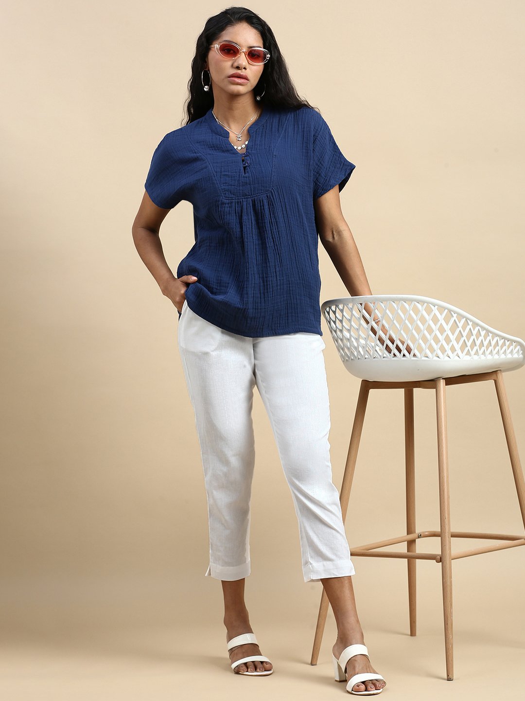 White Solid Woven Cotton Pants