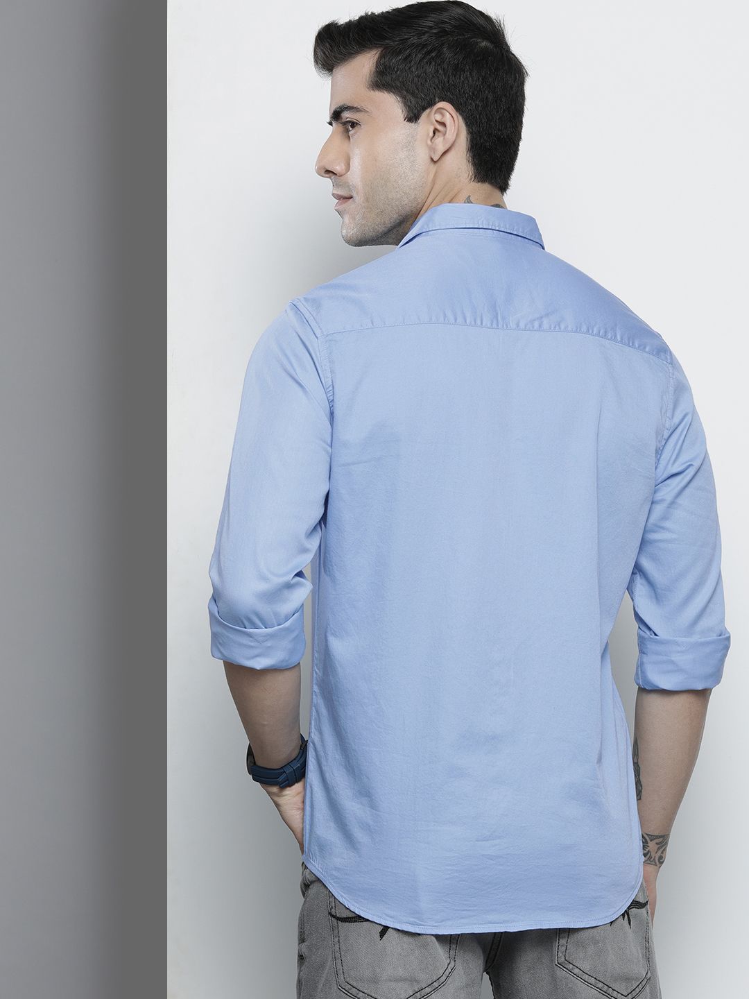 Men Regular Fit Placement Embroidery Spread Collar Casual Shirt
