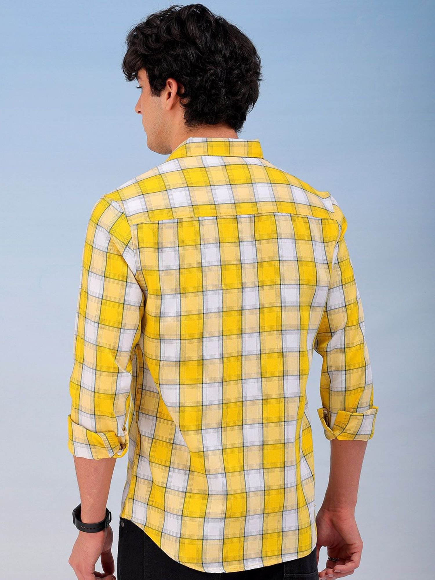 Men Slim Checked Cutaway Collar Casual Shirt