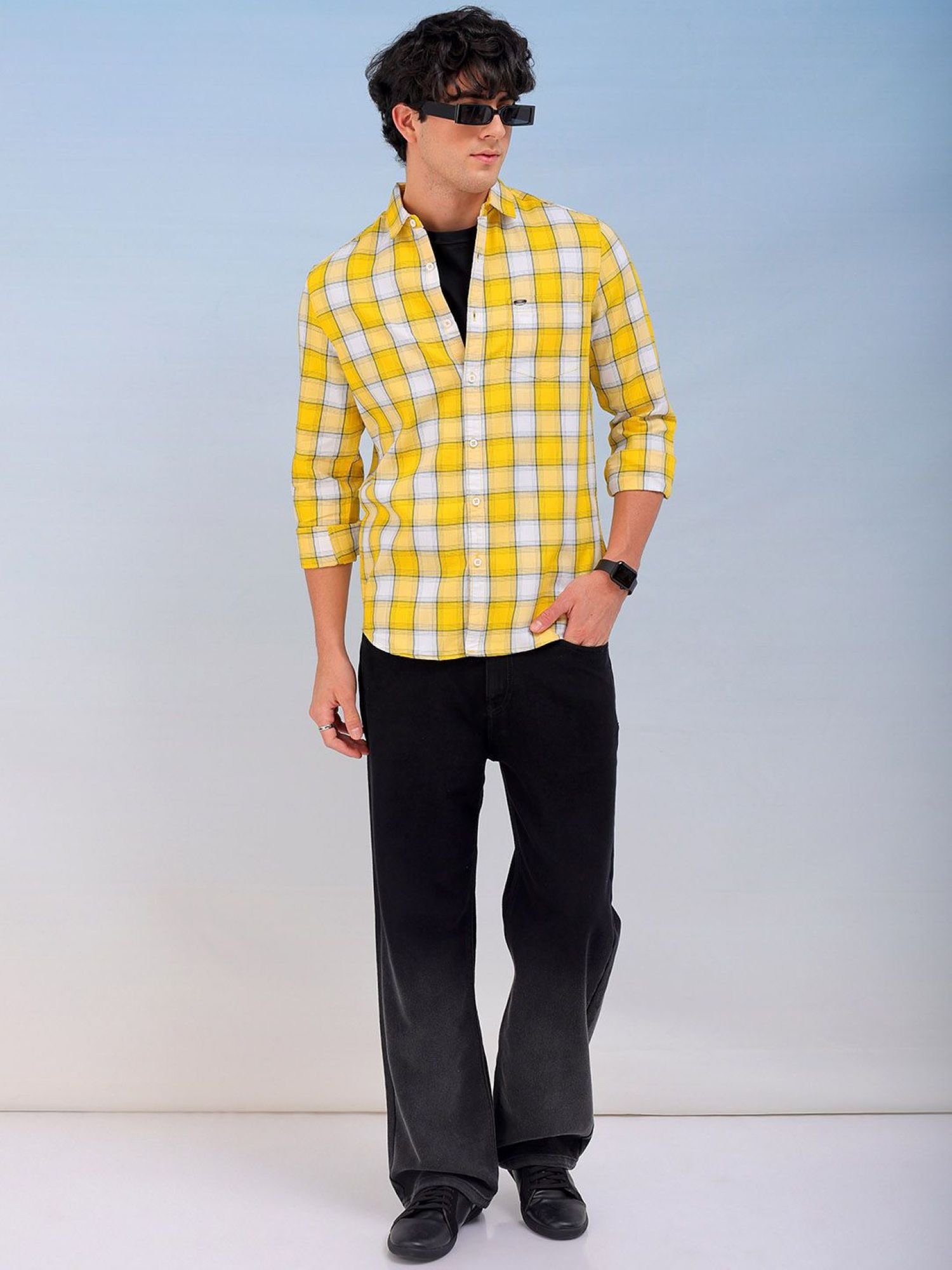 Men Slim Checked Cutaway Collar Casual Shirt