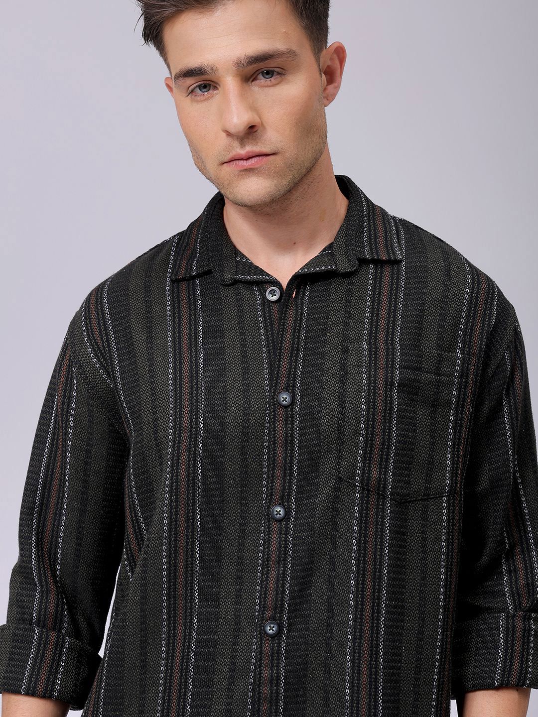Men Relaxed Striped Cutaway Collar Resort Shirt