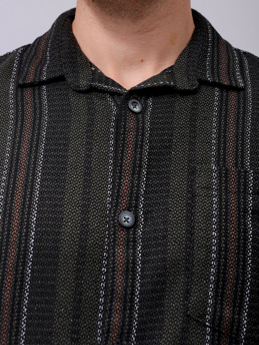 Men Relaxed Striped Cutaway Collar Resort Shirt