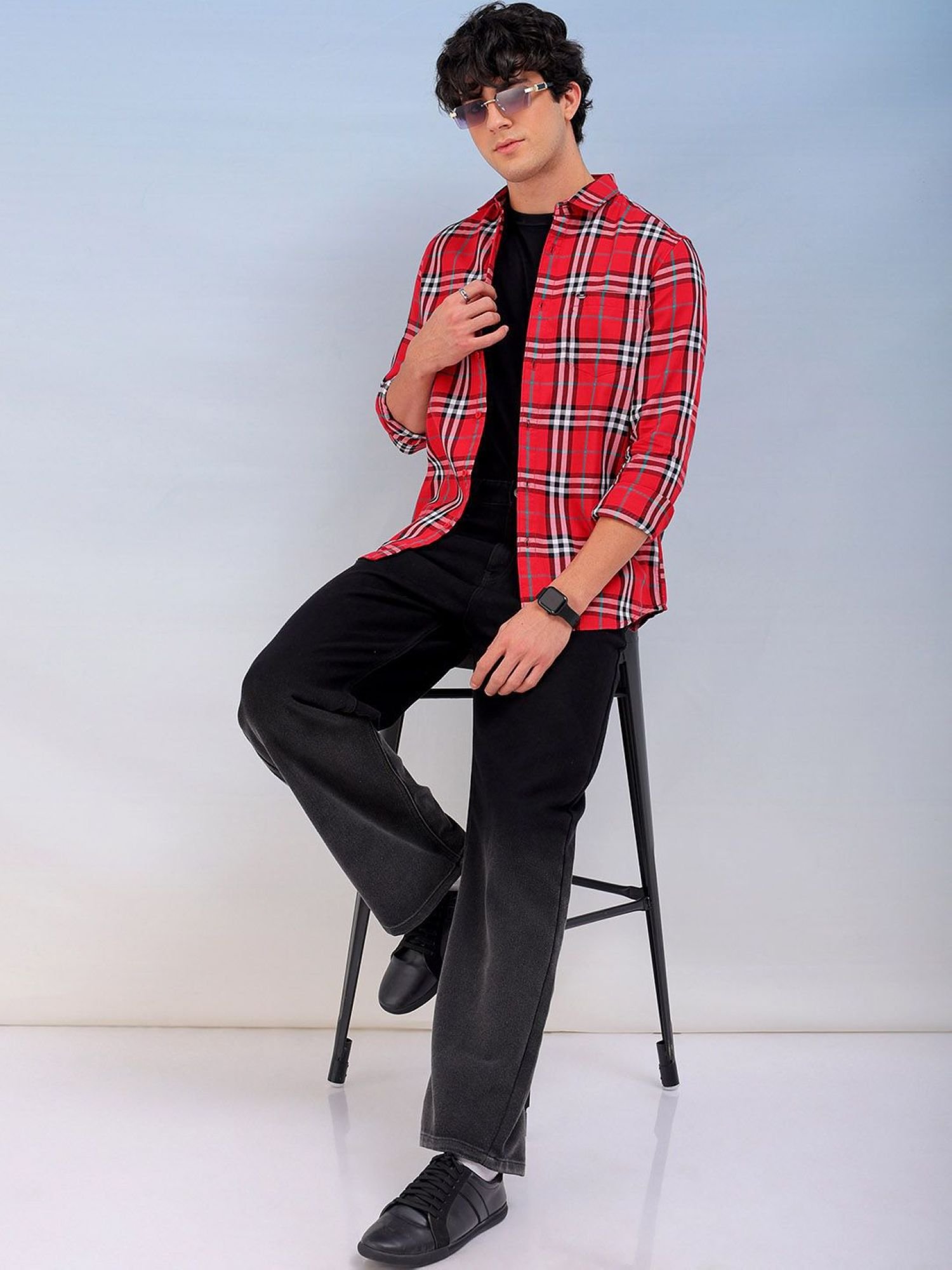 Men Slim Checked Cutaway Collar Casual Shirt