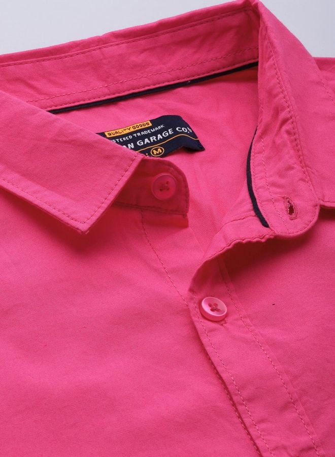 Men Slim Fit Solid Cutaway Collar Casual Shirt