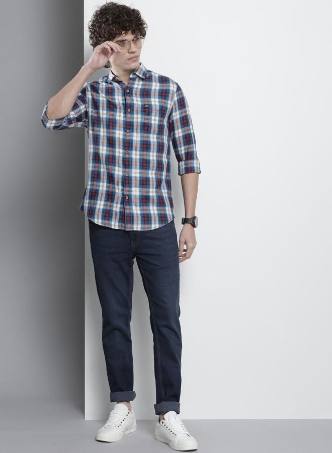 Men Regular Fit Checkered Cutaway Collar Casual Shirt