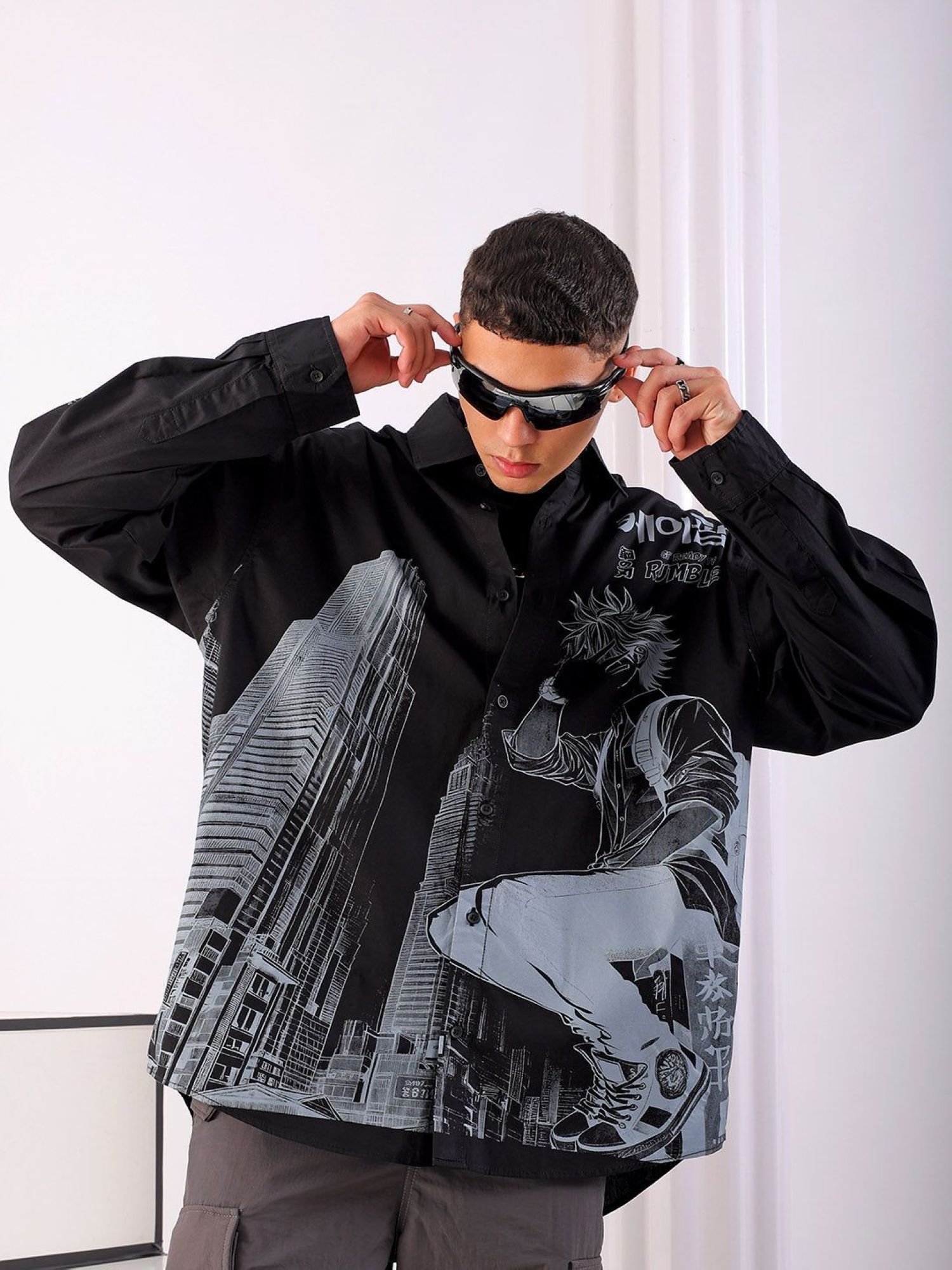 Men Oversized Graphic Self Fold Placket Street Shirt