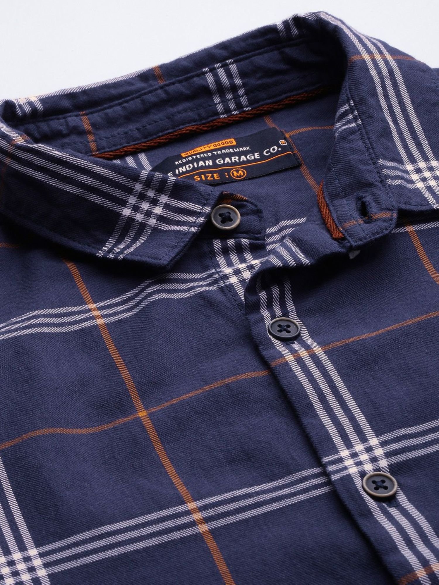 Men Slim Fit Checked Spread Collar Casual Shirt
