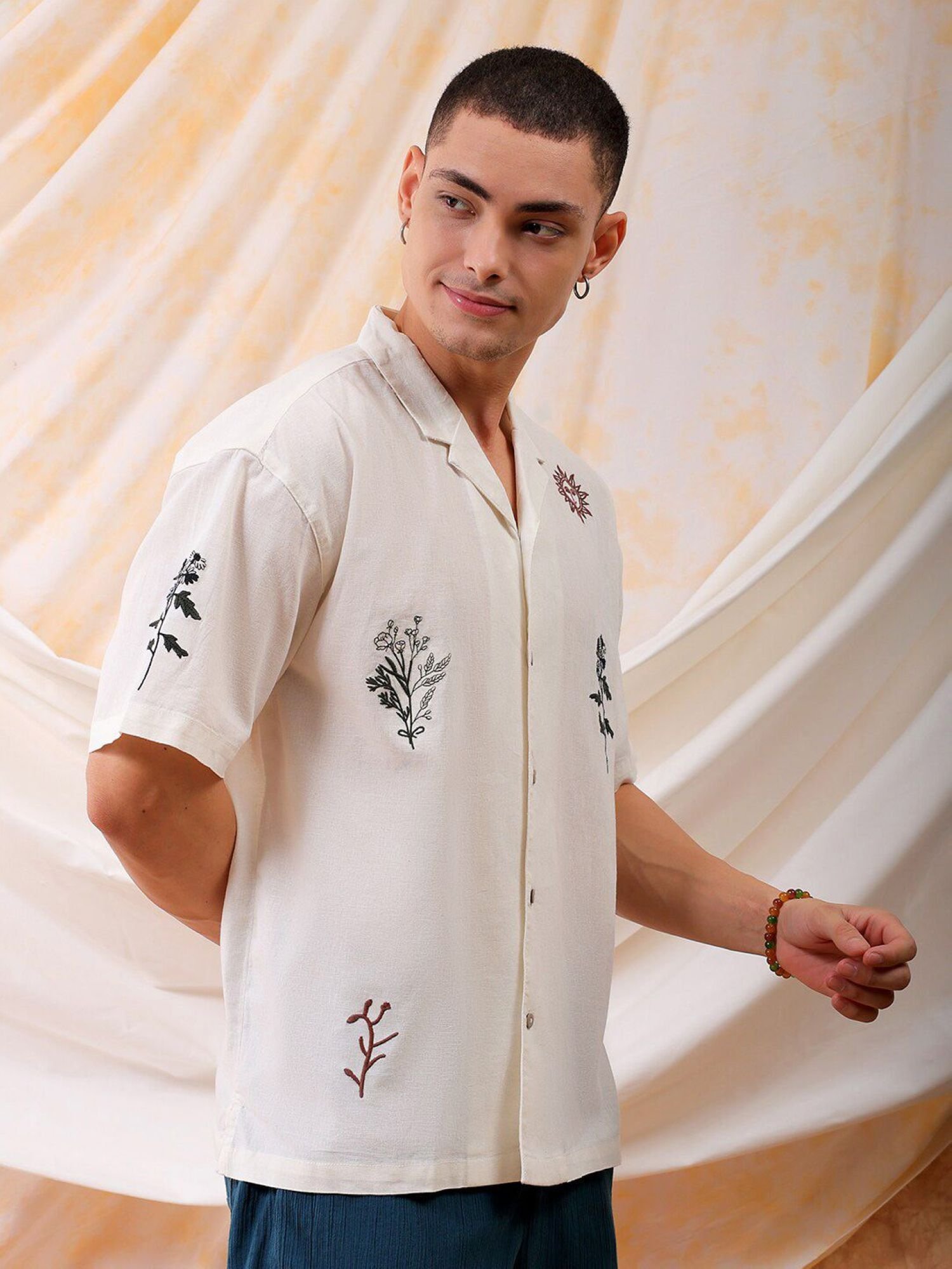 Men Relaxed Fit Embroidery Cuban Collar Resort Shirt