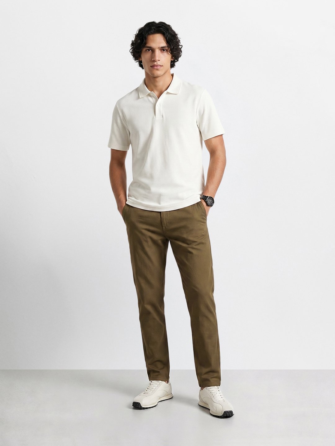 Men Slim Fit Mid Rise Chinos
