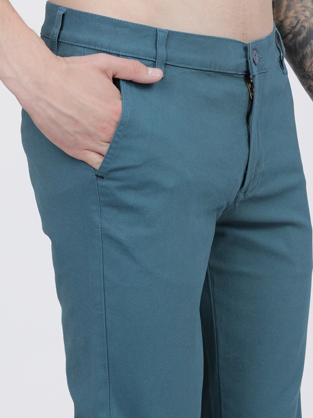 Men Slim Fit Mid Rise Chinos