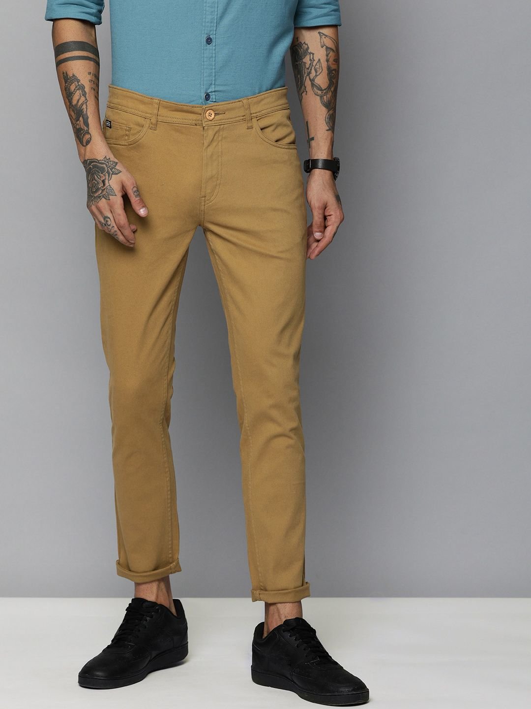 Men Slim Fit Mid Rise Chinos