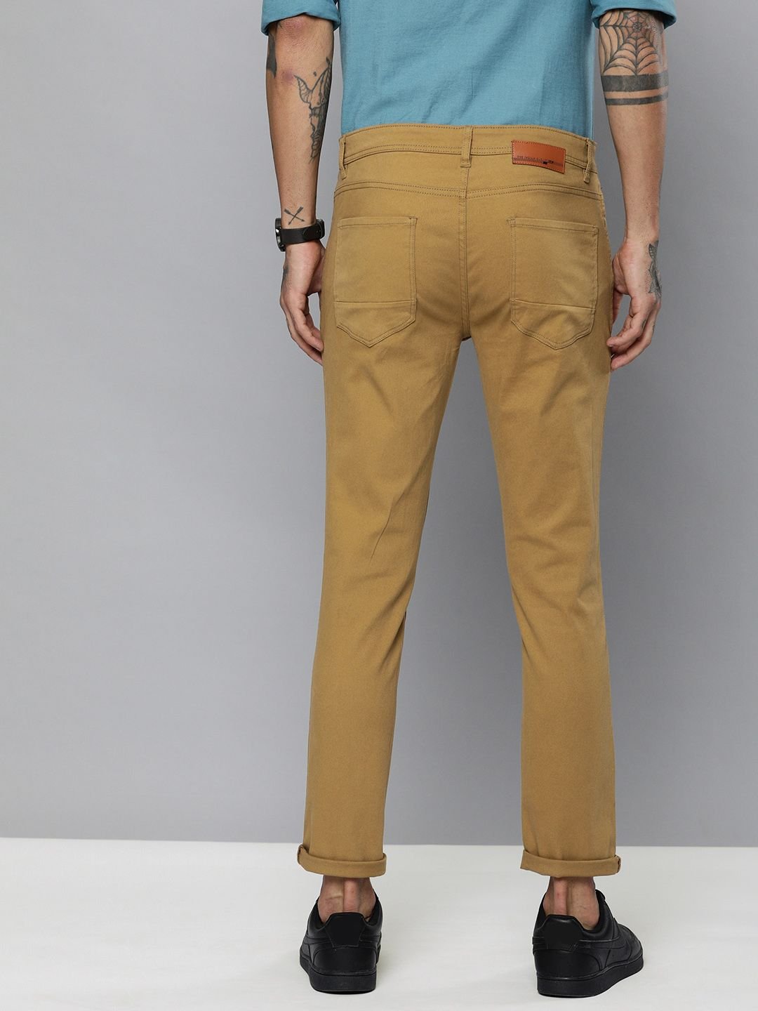 Men Slim Fit Mid Rise Chinos