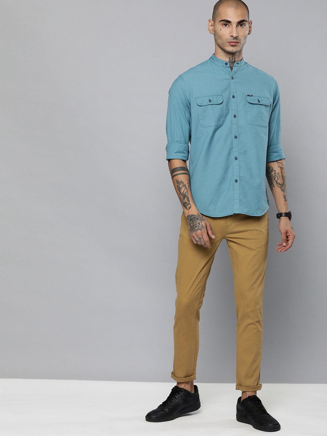 Men Slim Fit Mid Rise Chinos