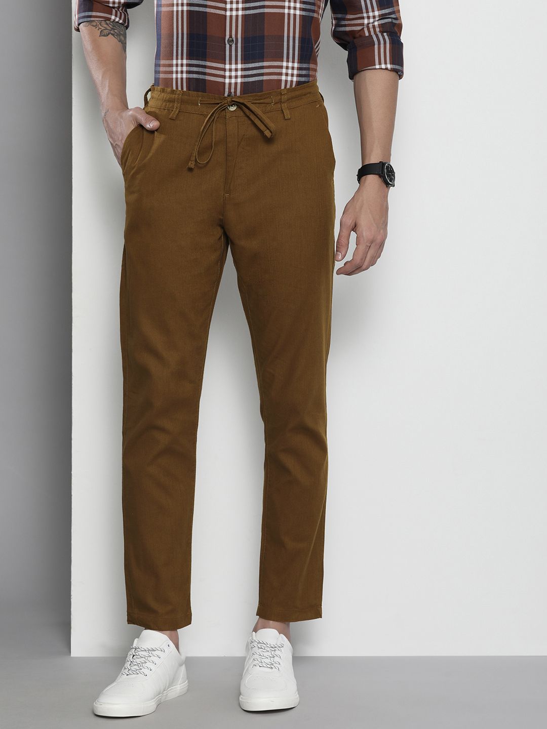 Men Slim Fit Mid Rise Linen Trousers