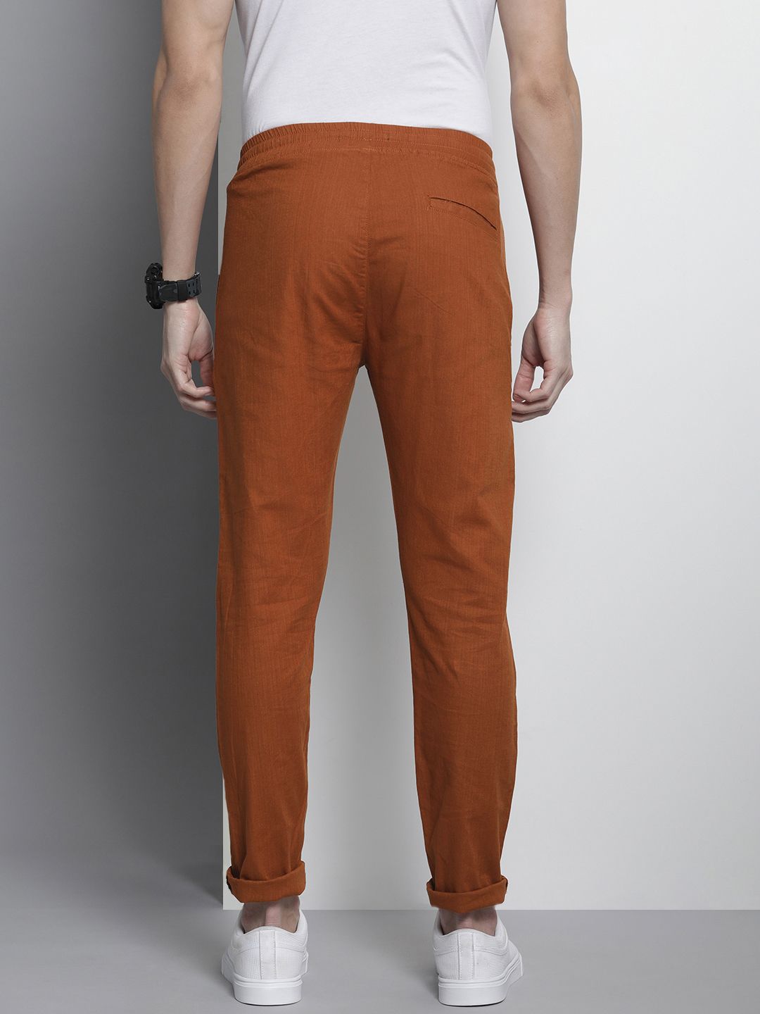 Men Slim Fit Mid Rise Jogger Pants