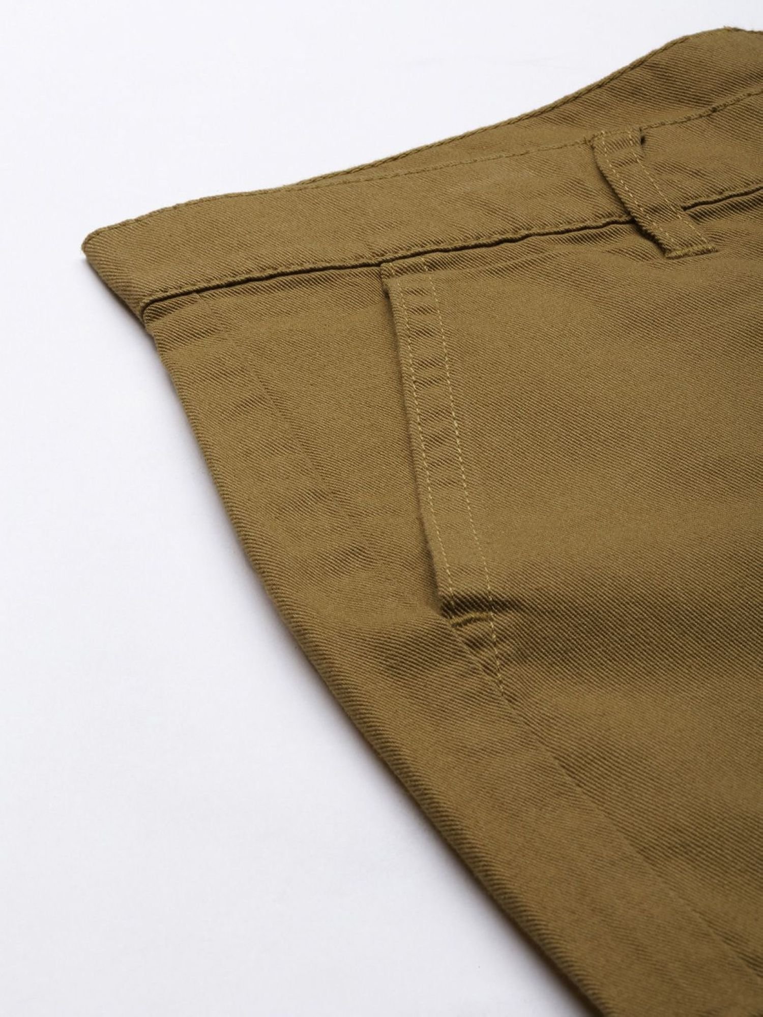 Men Slim Fit Mid Rise Cargo Pants