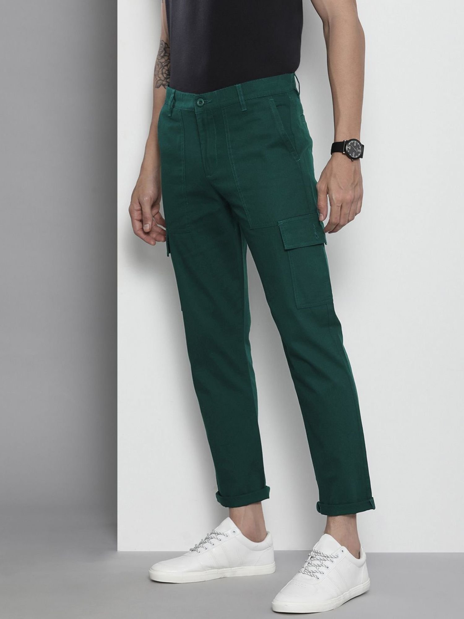Men Slim Fit Mid Rise Cargo Pants