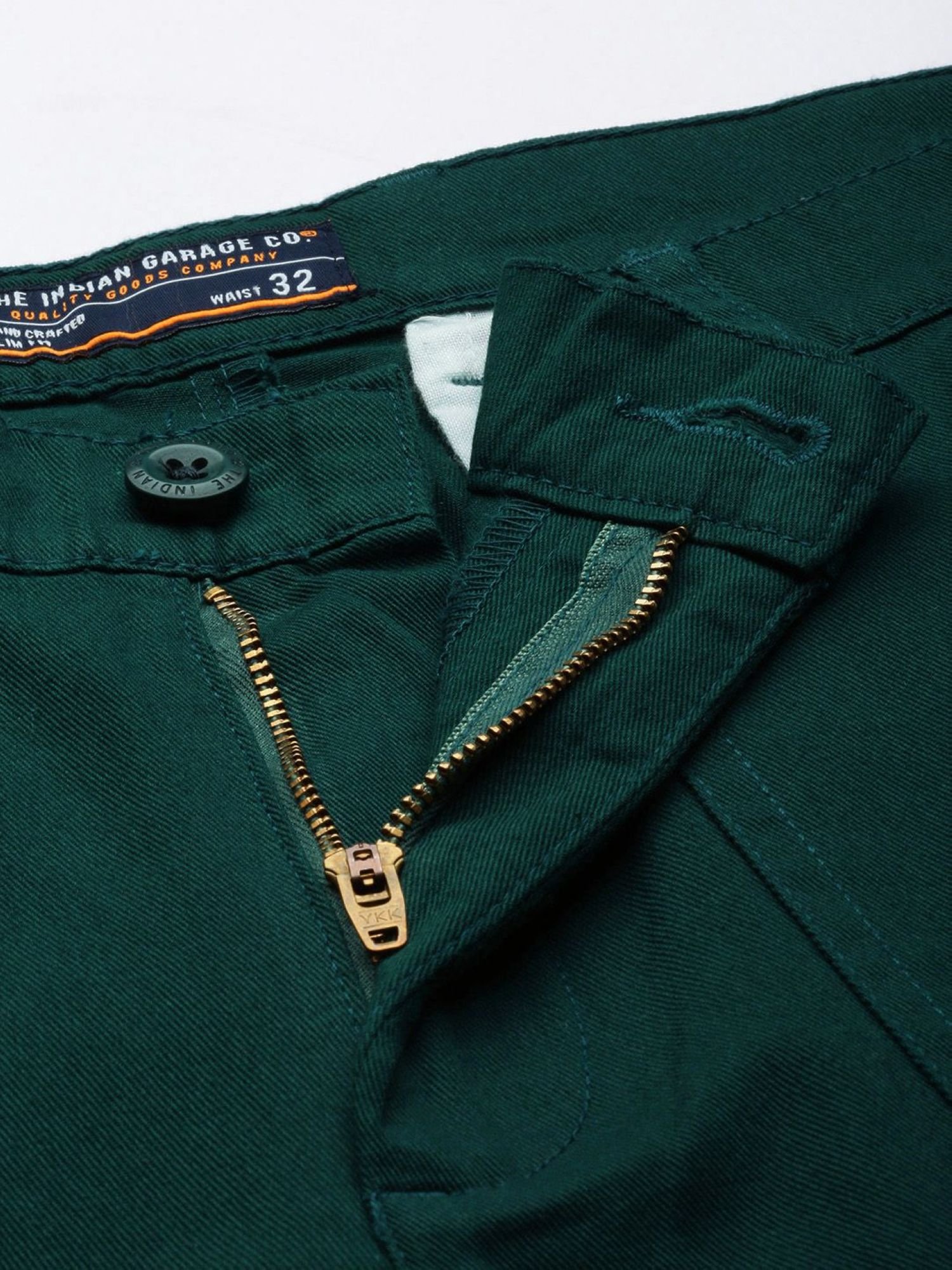 Men Slim Fit Mid Rise Cargo Pants