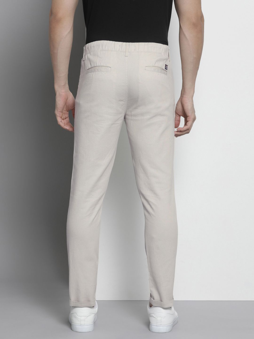 Men Slim Fit Mid Rise Elasticated Pants