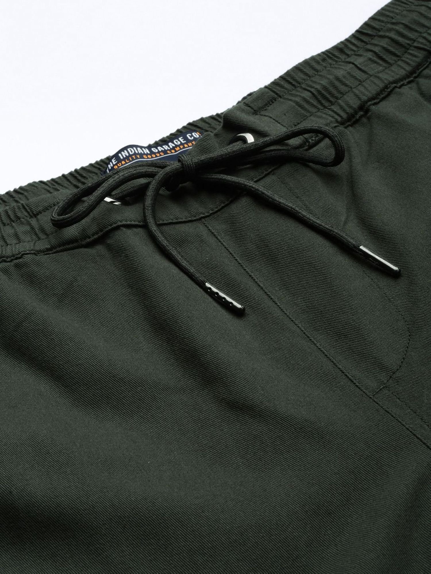 Men Slim Fit Mid Rise Cuffed Pants