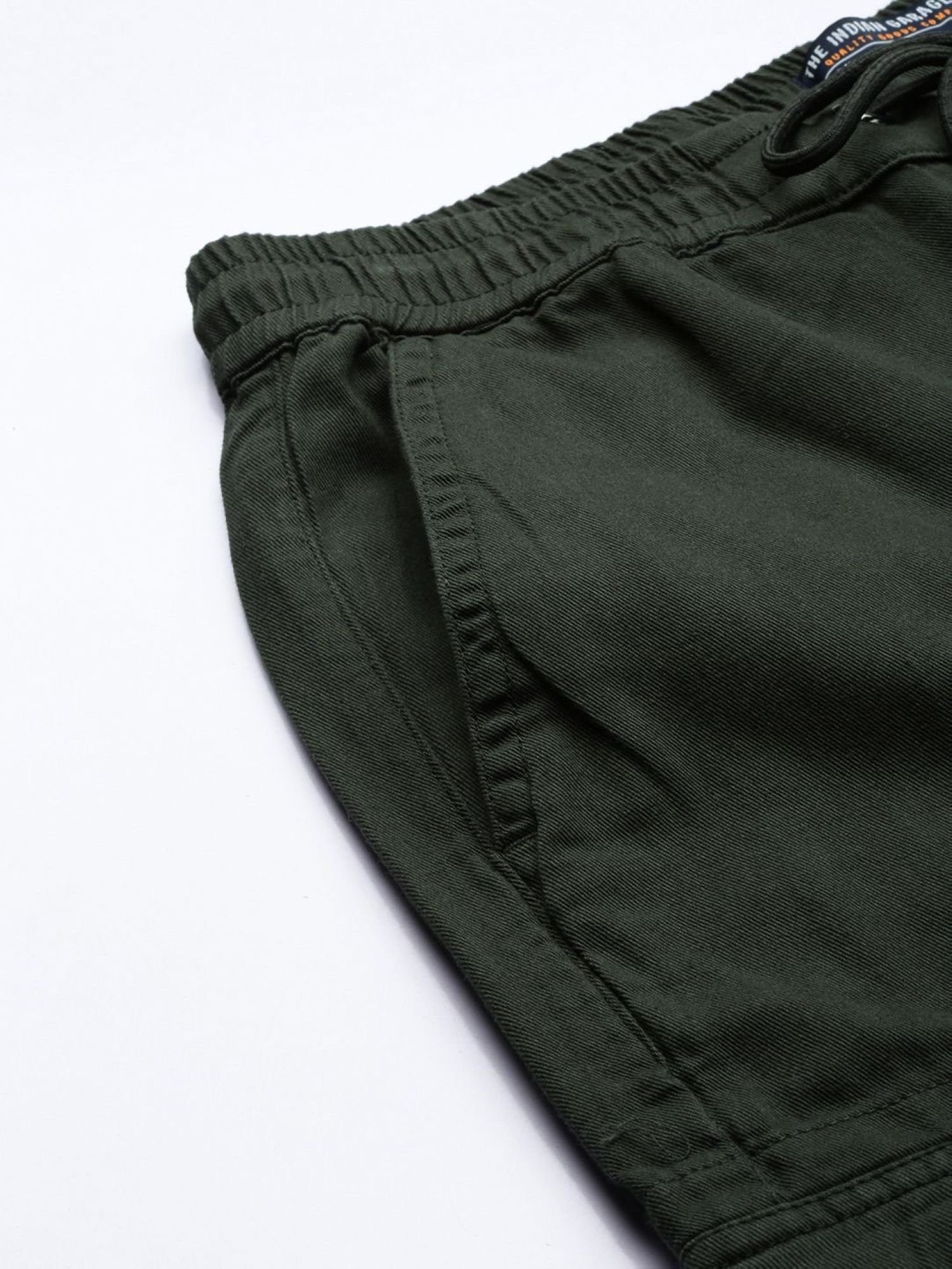 Men Slim Fit Mid Rise Cuffed Pants