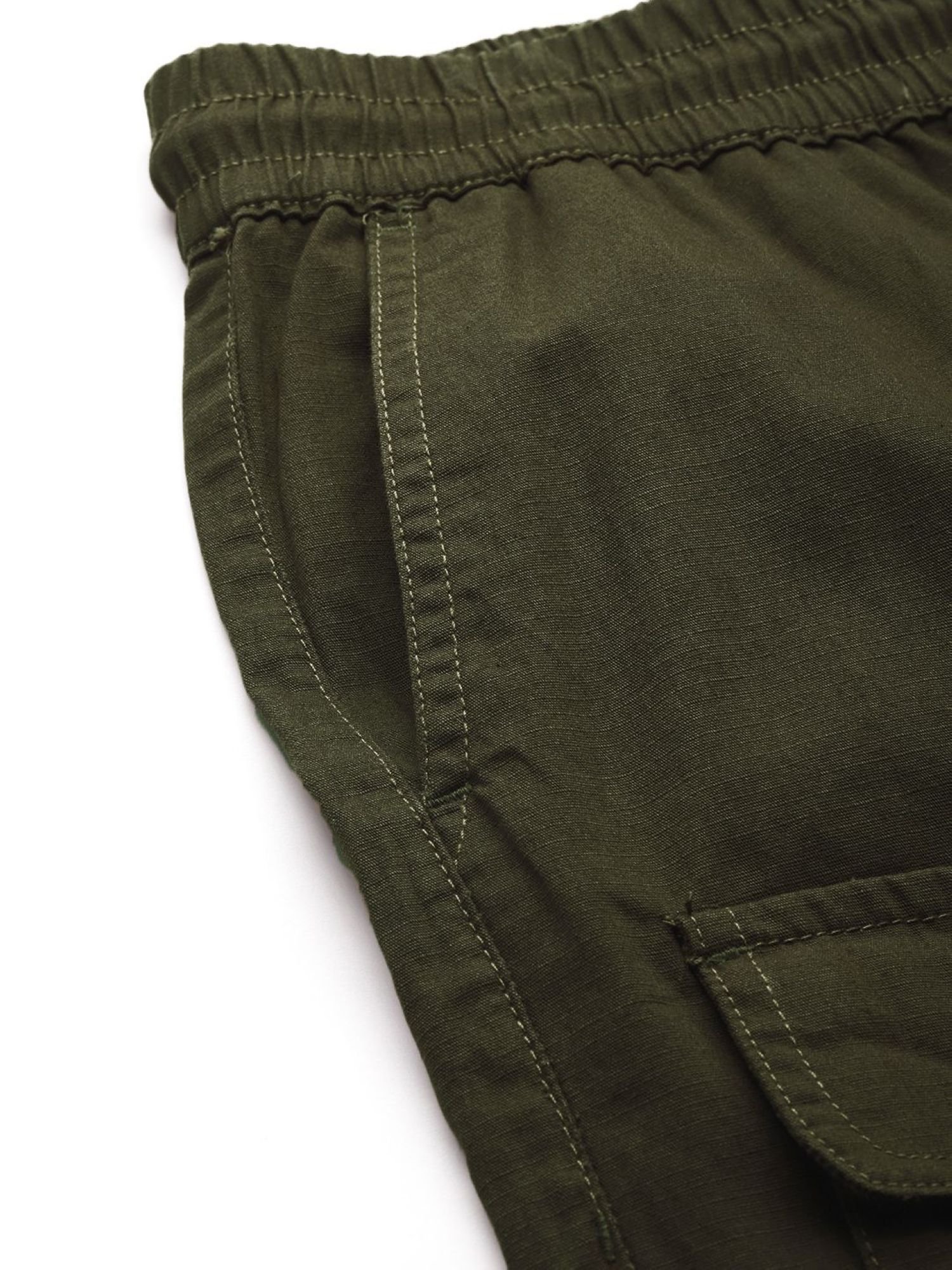 Men Regular Fit Mid Rise Cuffed Cargo Joggers