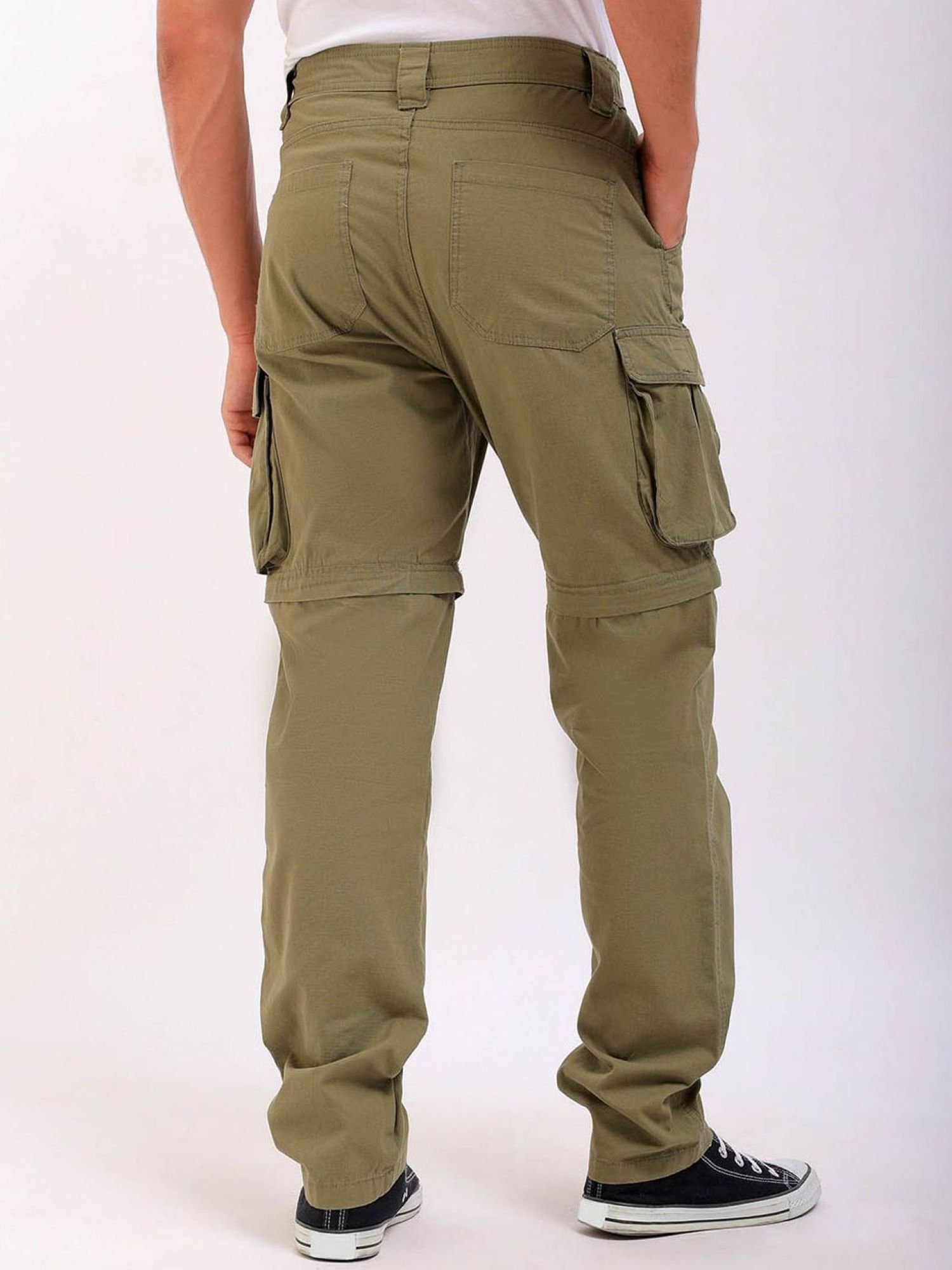 Men Relaxed Fit Mid Rise Cargo