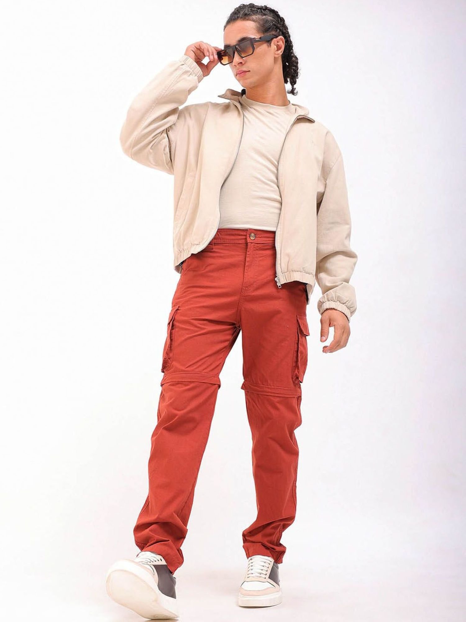 Men Relaxed Fit Mid Rise Cargo